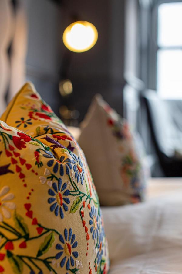 חלנדודנו Escape Boutique B&B מראה חיצוני תמונה